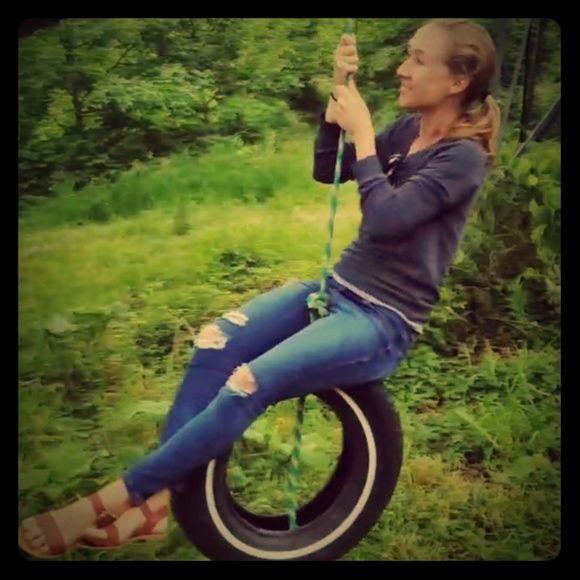 Meet your Posher, Shelby - Picture 1 of 1